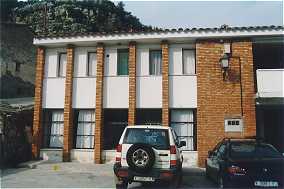 escoles.jpg (9665 bytes)