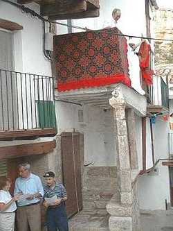 ff2000llotgeta.jpg (14513 bytes)