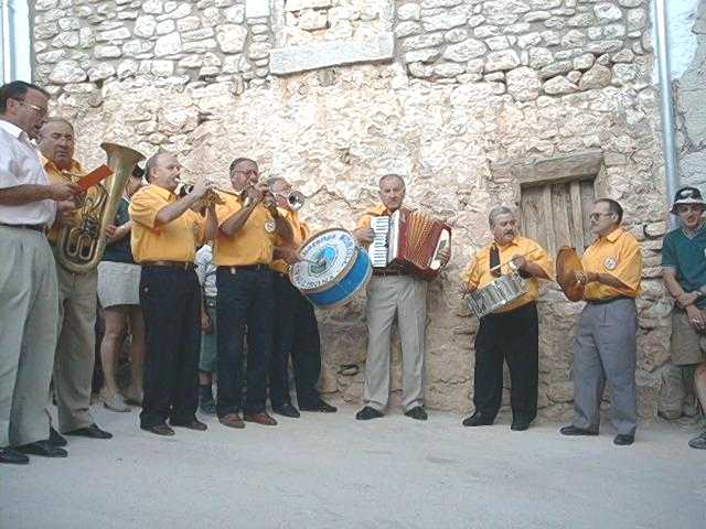 ff2000xaranga.jpg (46141 bytes)