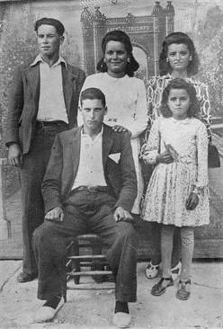 carloscintacarmemarinapepe.jpg (18840 bytes)