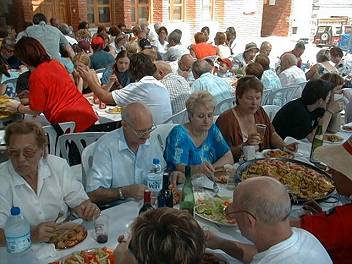 paelles.jpg (25305 bytes)
