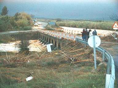 Canetbarranc.jpg (18274 bytes)
