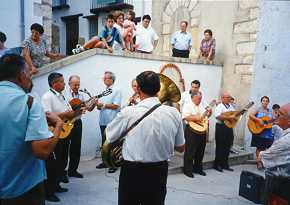 rondalla1.jpg (10732 bytes)